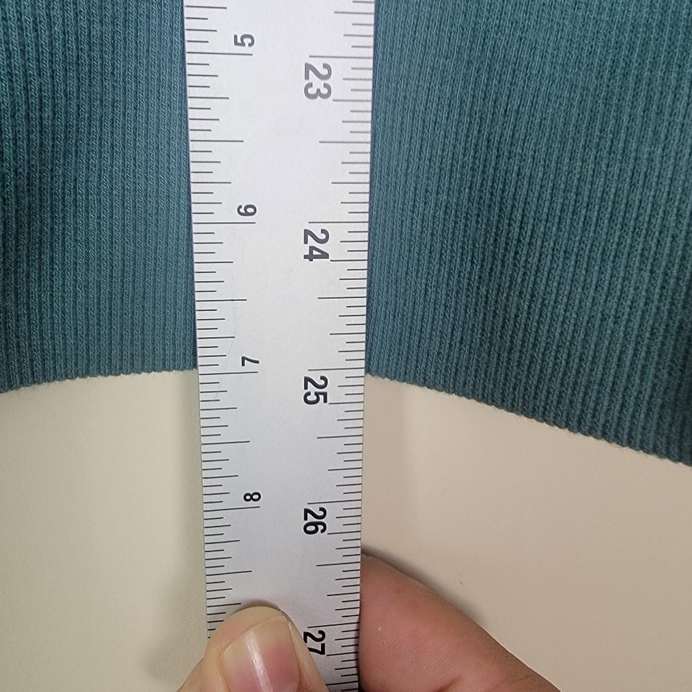 Romeo &Juliet Couture Sage Green Distressed Crew neck Sweatshirt Pullover Sz S - Picture 11 of 12